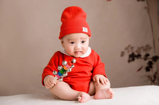 宝鸡六个月宝宝总是摇头 宝鸡六个月宝宝总是摇头